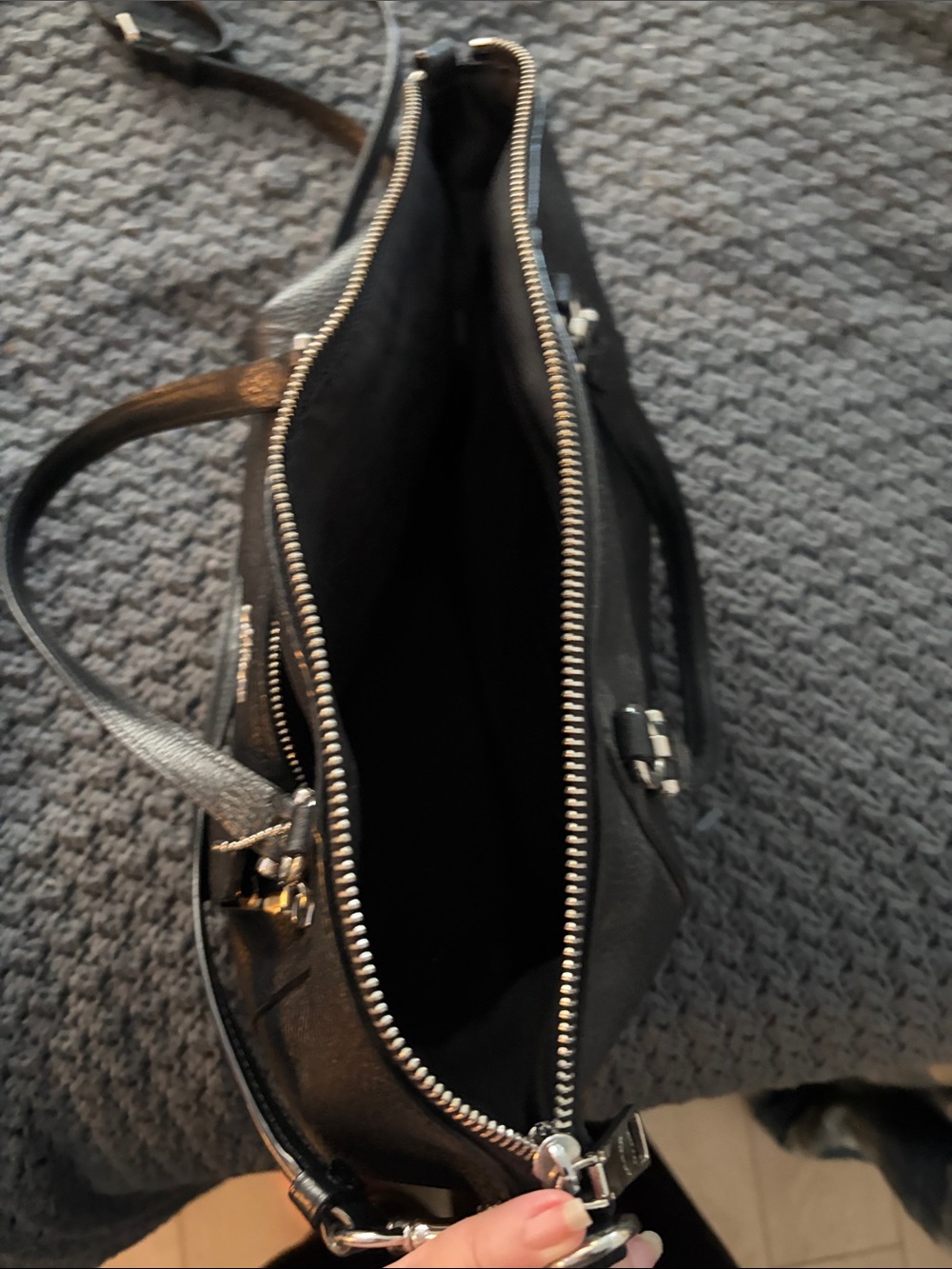 Coach Black Pebbled Leather Shoulder Bag with Silver Hardware - Picture 3 of 6